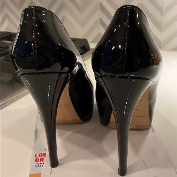 Shoes - Picture 3 of 8